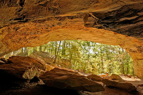 Petit Jean SP, Rock House Cave