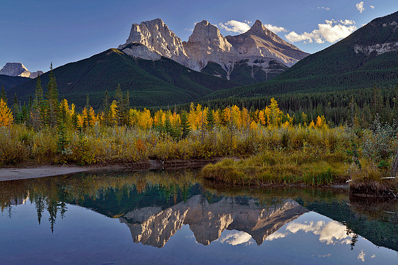 Canada, Three Sisters Viewpoint 1