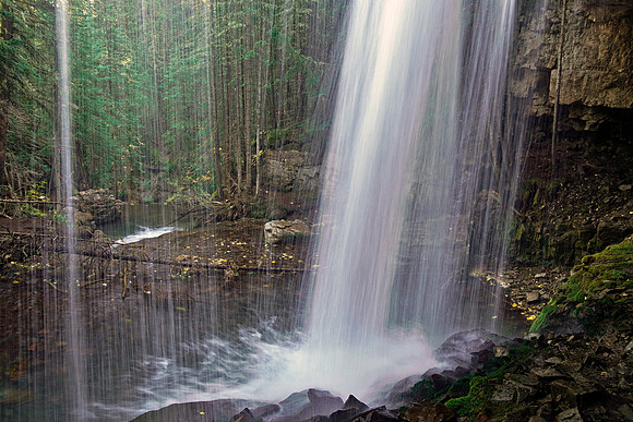 Kananaskis waterfall 1